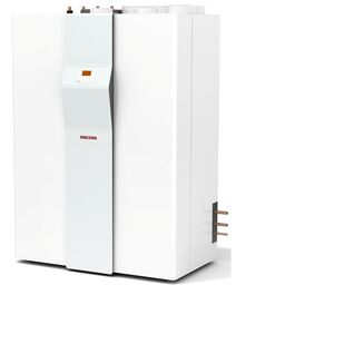 Ein modernes, weißes Heizsystem von Stiebel Eltron mit digitalem Display und schlichter Bauweise. Es hat seitliche Anschlüsse und ein minimalistisches Design. Luft Wasser Wärmepumpe Innenaufstellung
