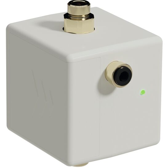 Hygienespülbox. Ein weißes, würfelförmiges Gerät mit Anschlüssen und einer grünen LED-Anzeige. Hygienespülbox. Ein weißes, würfelförmiges Gerät mit Anschlüssen und einer grünen LED-Anzeige.